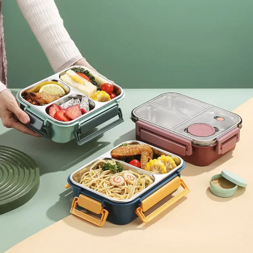 Durable unisex stainless steel food flask, designed for long-lasting hot food storage.