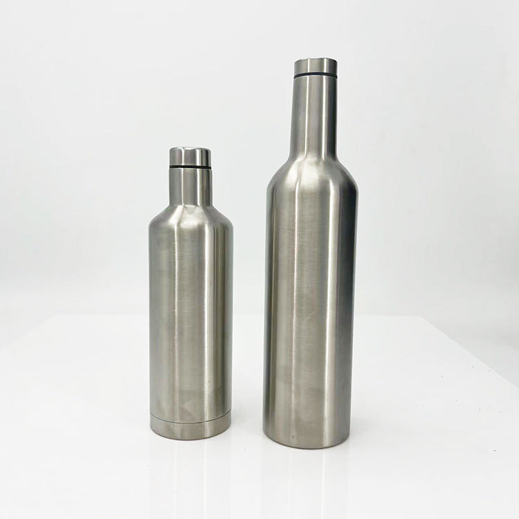 Unisex insulated stainless steel water bottle, perfect for hot or cold drinks, reusable & eco-friendly hydration.