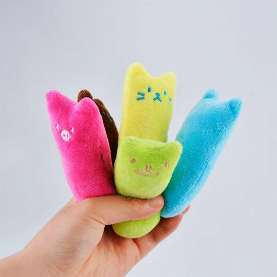 High-quality catnip toy, scratch-resistant and durable for endless feline playtime. An essential interactive cat accessory.