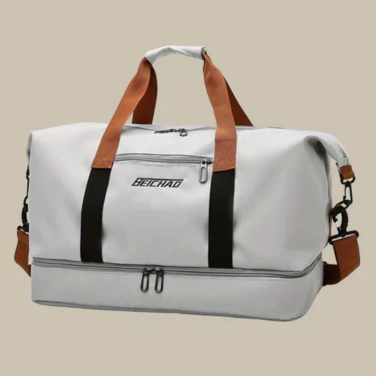 Versatile travel duffel bag, perfect for gym, overnight, or as a carry-on. Large capacity & modern style.