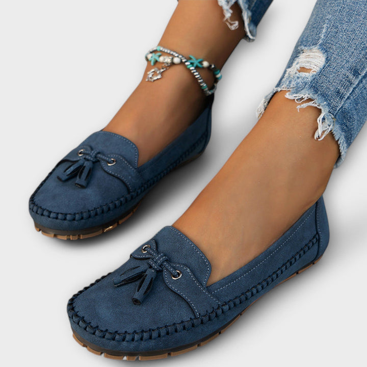 Unisex orthopaedic slip-on loafers, designed for all-day comfort & essential arch support. Perfect casual footwear.