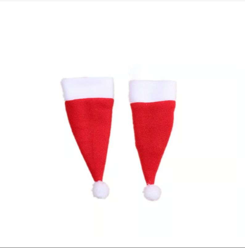 Joyful pet Christmas hat & scarf set. Soft, festive holiday attire for dogs & cats, perfect for photos.