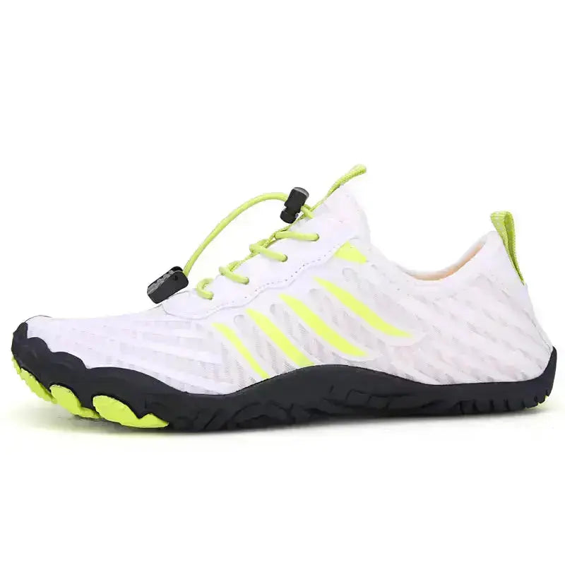 Minimalist quick-lace shoes, unisex, with wide toe box for all-day comfort.