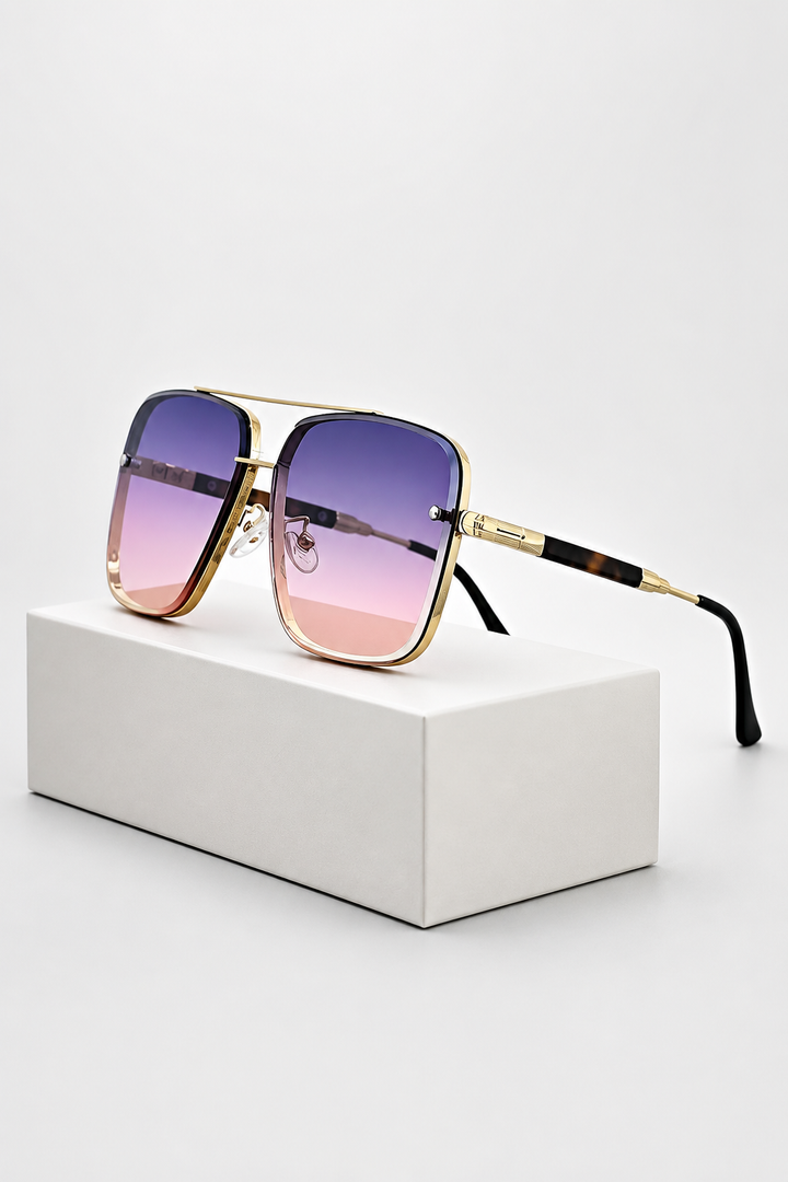 Classic unisex aviator sunglasses, gold frame, UV400 gradient lenses for superior style.