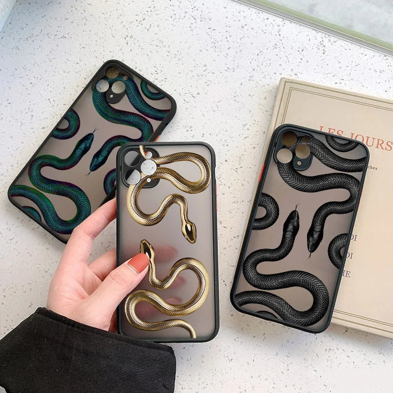 Fashionable snake print phone case, a sleek accessory providing durable, shock-absorbing protection.
