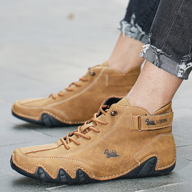 Explore freely in unisex waterproof barefoot shoes, engineered for natural movement & durable outdoor footwear.