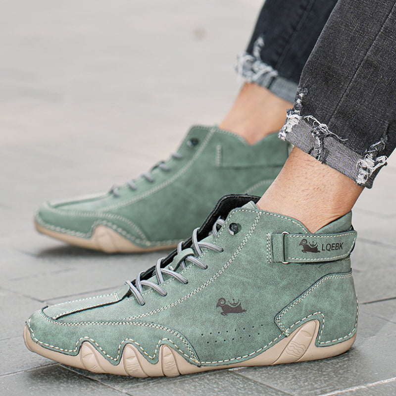 Grey unisex waterproof barefoot shoes with flexible sole, perfect for natural movement & outdoor adventures.