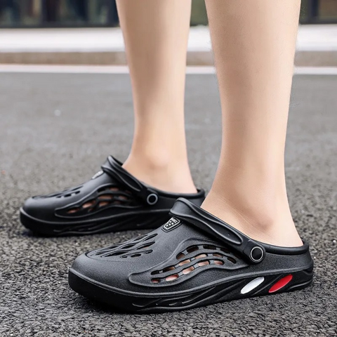 Adjustable unisex comfort sandals, featuring slip-resistant soles for secure outdoor traction.