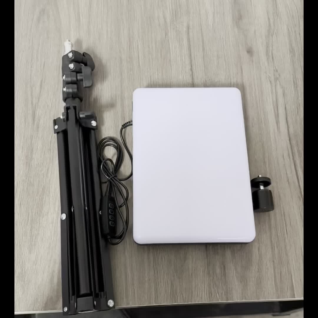 Professional photo accessories: adjustable light stand and lamp kit for studio photography & video production. Durable.