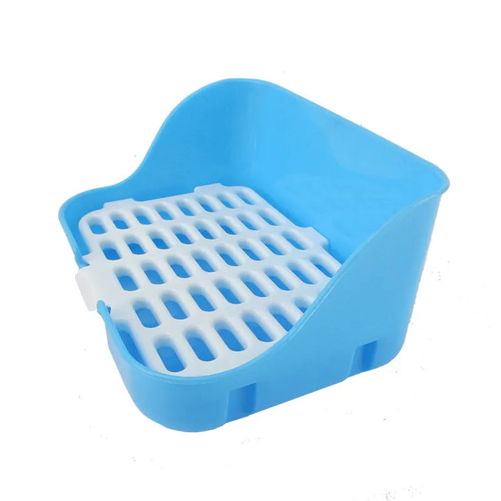 Pet's odor-control litter tray with a ventilation grille. Hygienic, durable plastic for easy cat care.