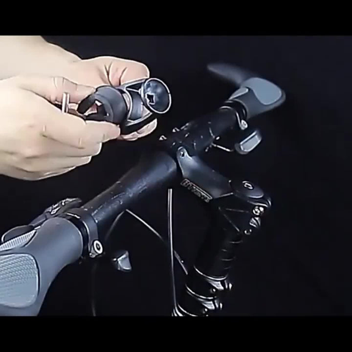 Waterproof bicycle phone holder, 360° rotation handlebar mount for secure navigation on bikes.