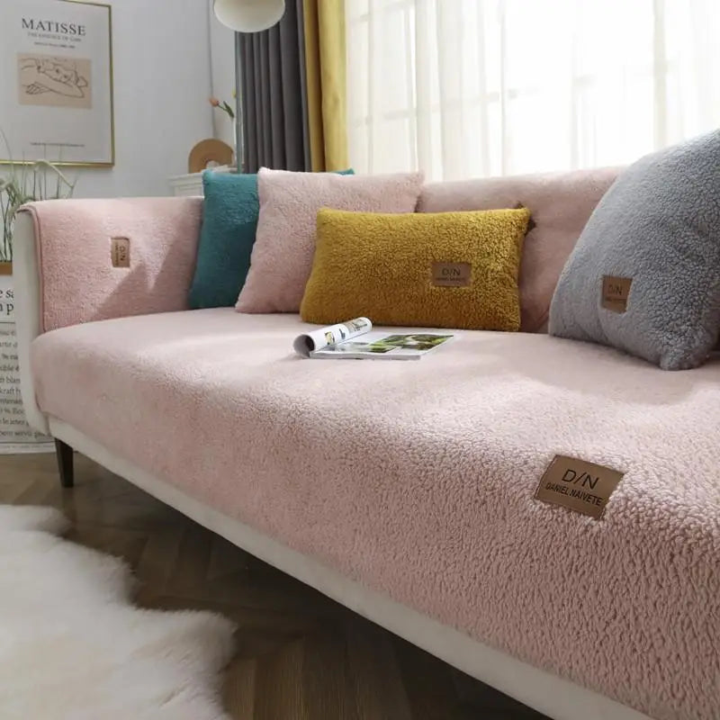 Waterproof couch cover with luxurious sherpa fleece, perfect for pet owners seeking comfort & protection in their home.