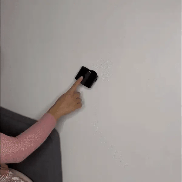 Wireless rechargeable LED wall light. 360° rotating magnetic base with responsive touch control.