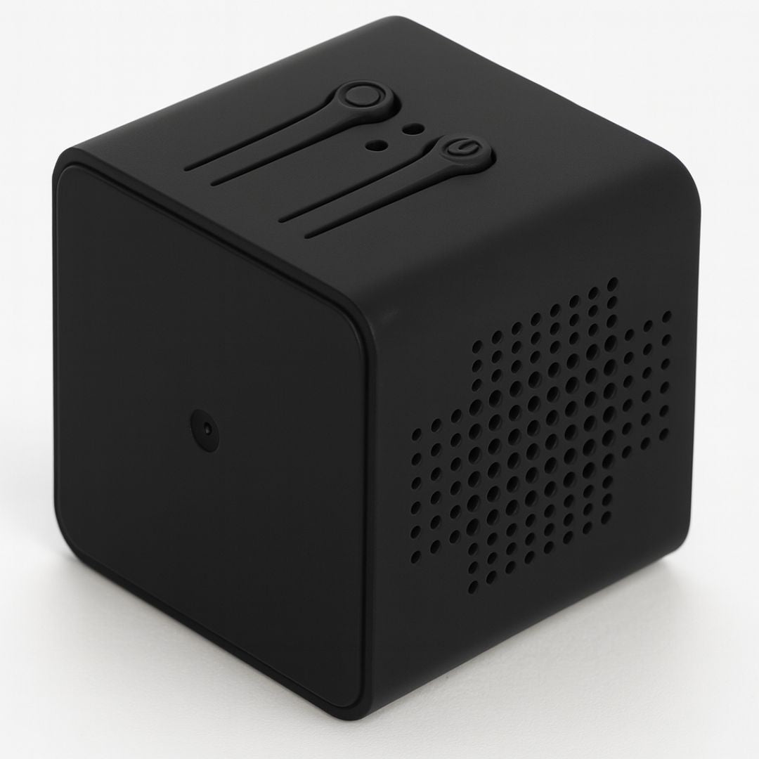 Easy-to-install wireless reversing camera with superior night vision capabilities