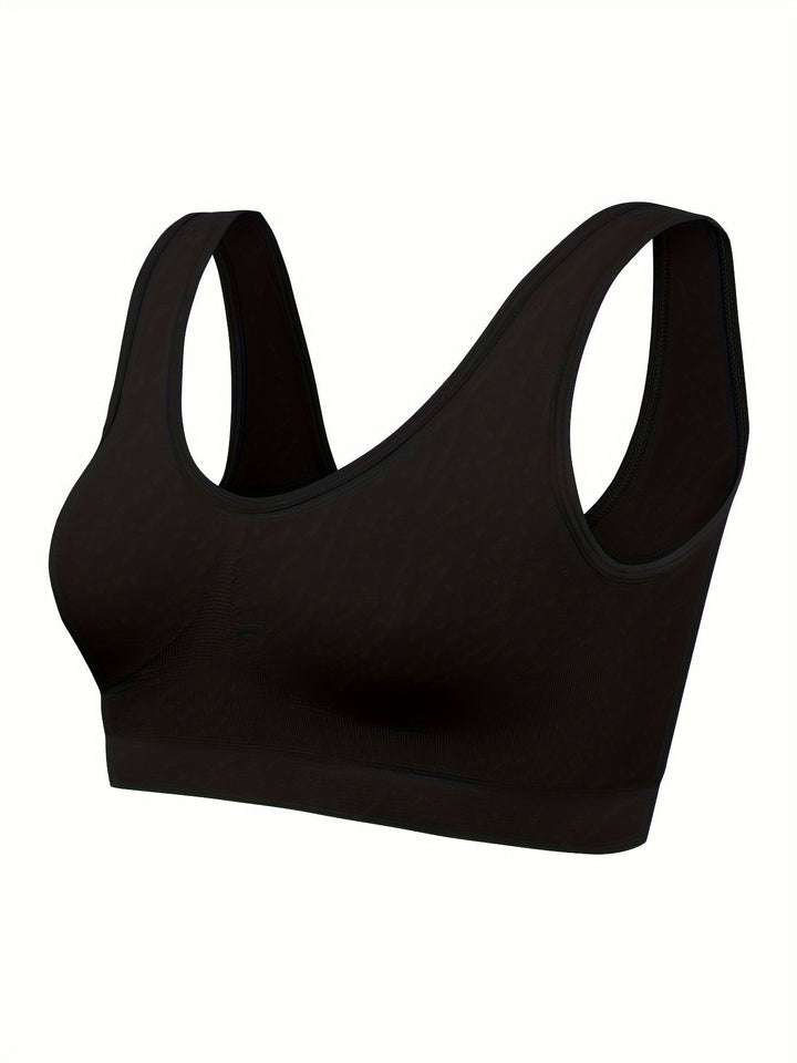 High-performance women's seamless activewear 3-piece set, sports bra & tank tops for ultimate flexibility & comfort.