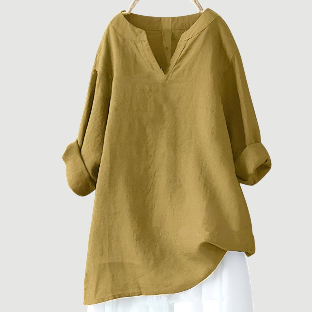 Soft, breathable women's everyday shirt with an airy, loose fit. A comfortable and stylish casual top for women.