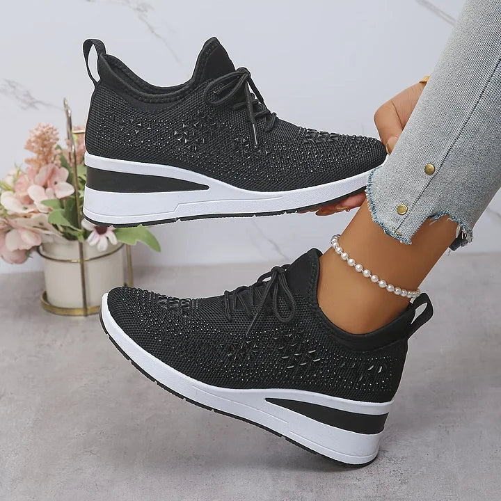 Stylish Althea women's orthopedic shoes, perfect for comfortable daily wear and active lifestyles.