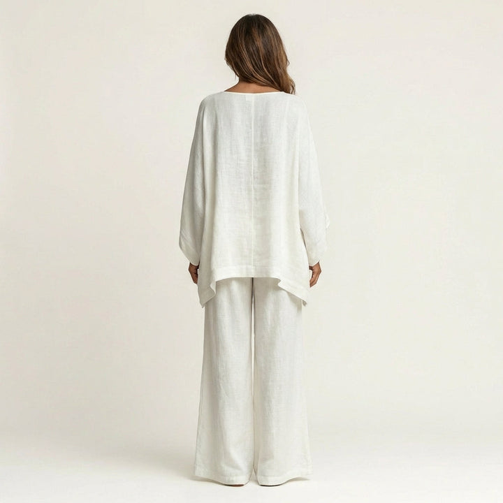 Comfortable women's boho linen blend two-piece set, ideal for relaxed summer loungewear.