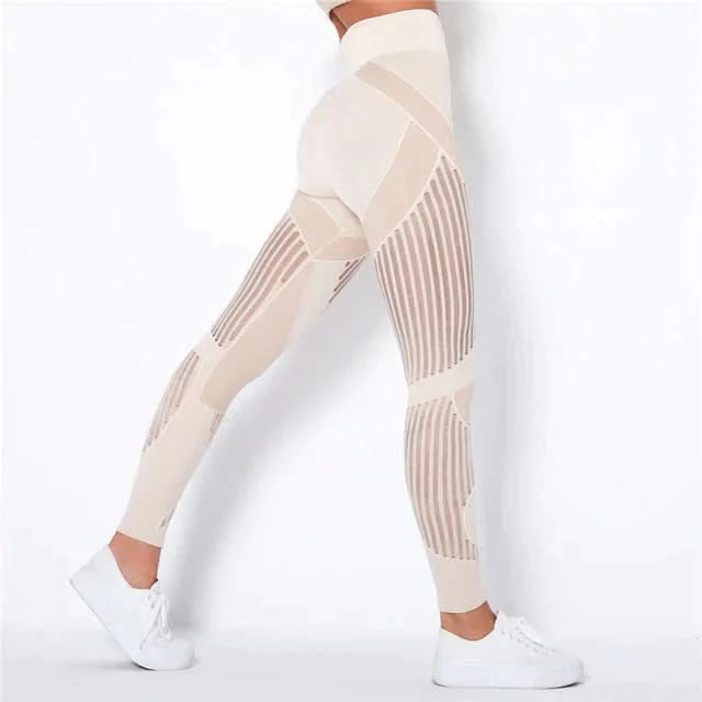 Women's anti-cellulite compression leggings with sculpting fit for activewear.