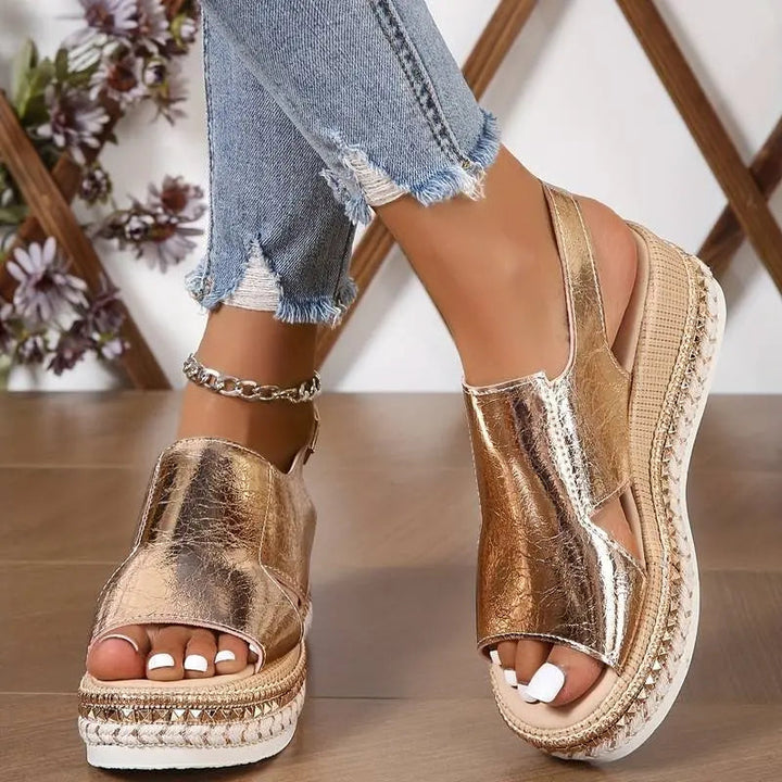 Elegant metallic Aria orthopedic platform sandals for women. Stylish slip-on comfort with excellent foot support.