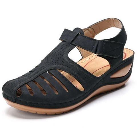 Fashionable Astrid sandals for women, featuring a chic and modern look.