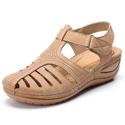 Orthopedic design of Astrid women's sandals for enhanced foot support.