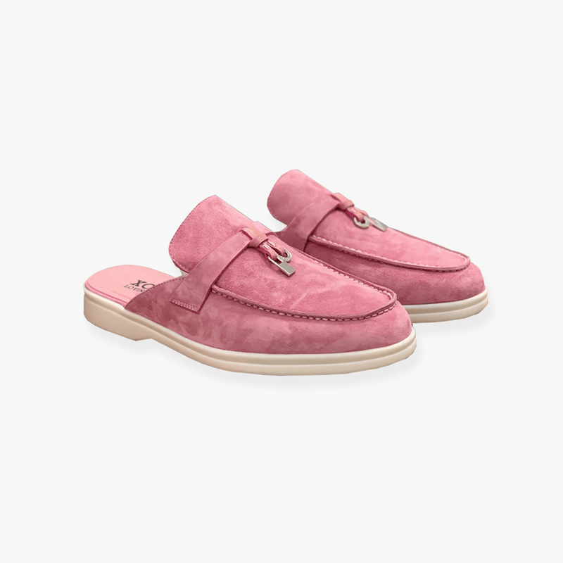Comfortable women's backless mules, easy slip-on flats for casual elegance and everyday style.