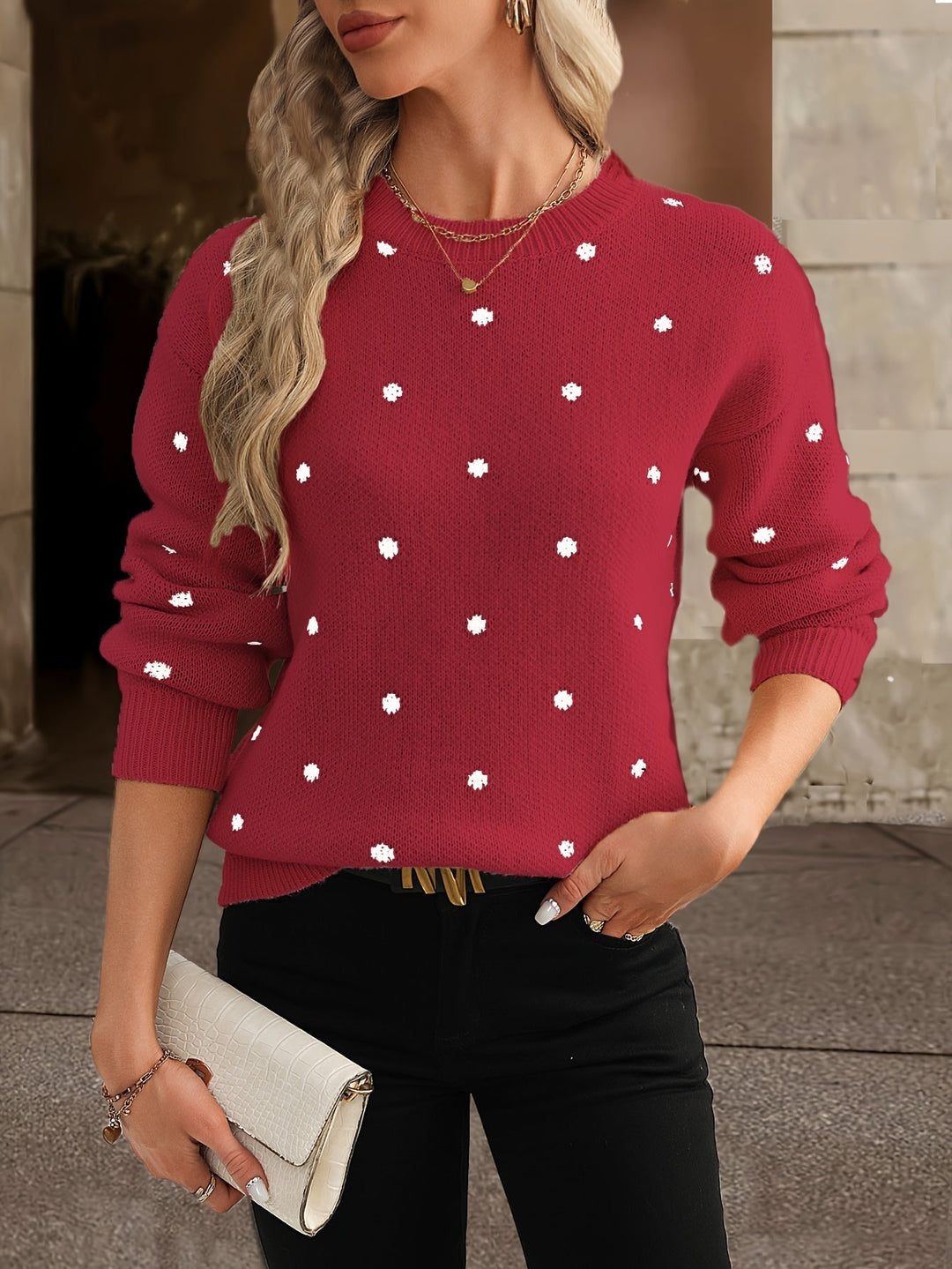 Everyday women's knitwear: a comfortable polka dot sweater for autumn outings.