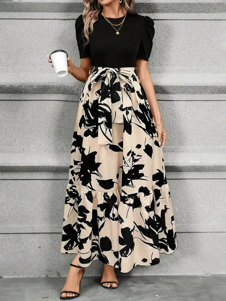 Casual women's botanical print maxi sundress, perfect as a summer dress or vacation outfit.