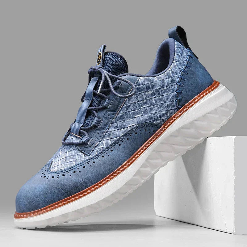 Women's blue athletic sneakers, lightweight and modern, perfect for comfortable walking and casual wear.