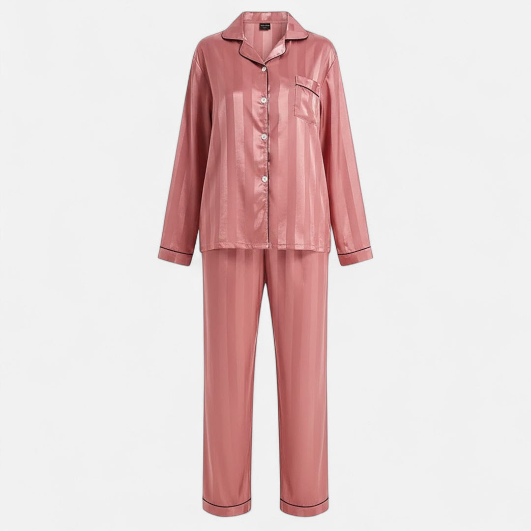 Comfortable & stylish women's bold stripe two-piece lounge set. Long sleeve at-home fashion.