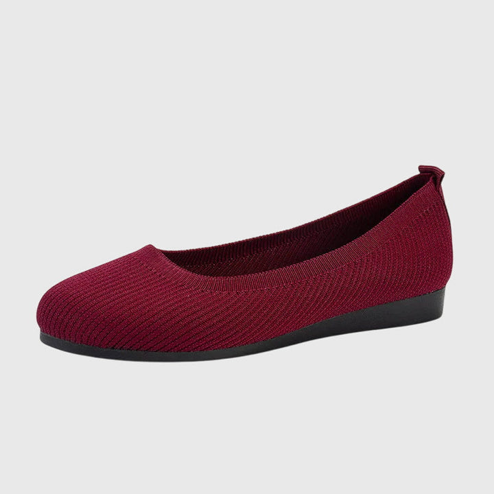 Easy-wear slip-on women's walking shoes, breathable, anti-slip, with arch support.
