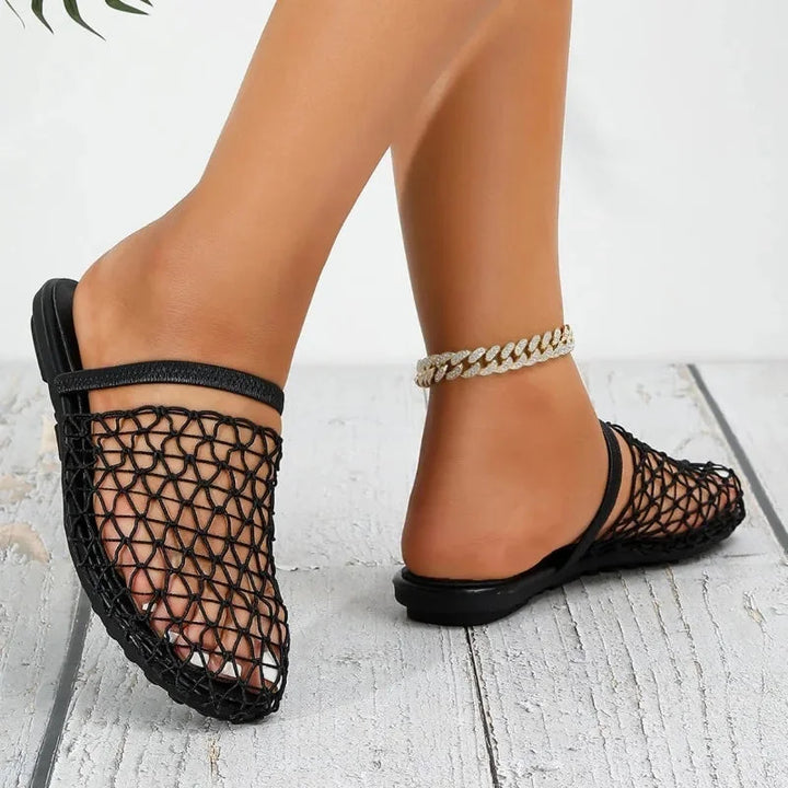 Comfortable women's flat sandals, breathable slingback design, perfect for casual summer wear.