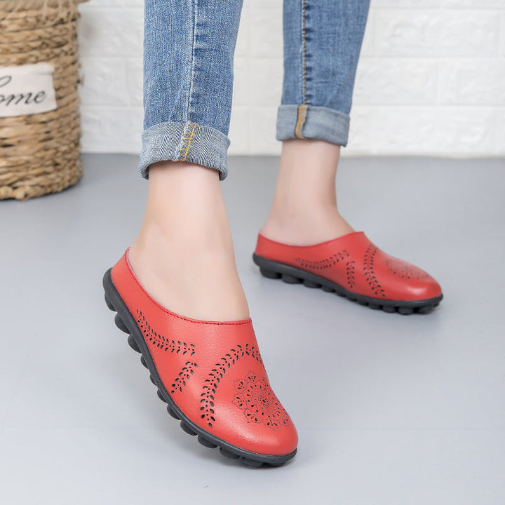 Comfortable women's breathable slippers. Lightweight design with soft cushioning for indoor & outdoor casual footwear.