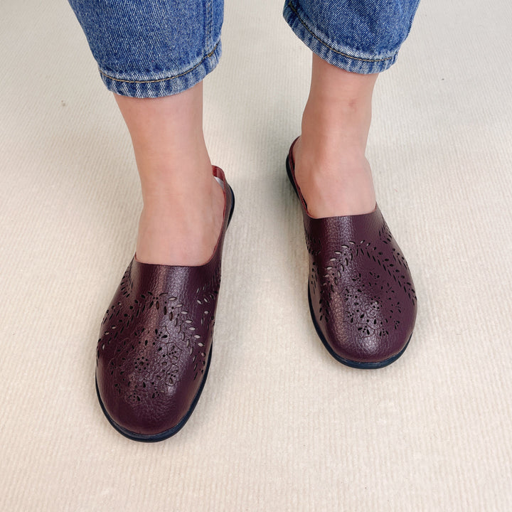Women's lightweight, breathable slippers deliver ultimate comfort. Soft, cushioned casual footwear for everyday wear.