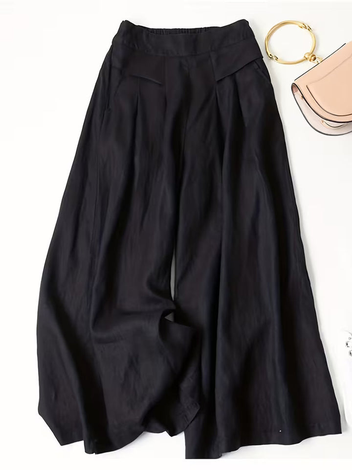 Loose fit wide-leg trousers for women, ideal travel pants, comfortable & breathable design.