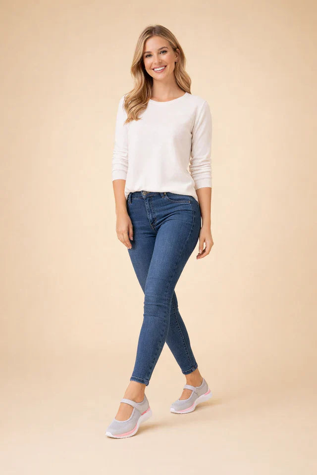 Pink women's Mary Jane sneakers, breathable, comfortable & sporty chic for casual outfits.