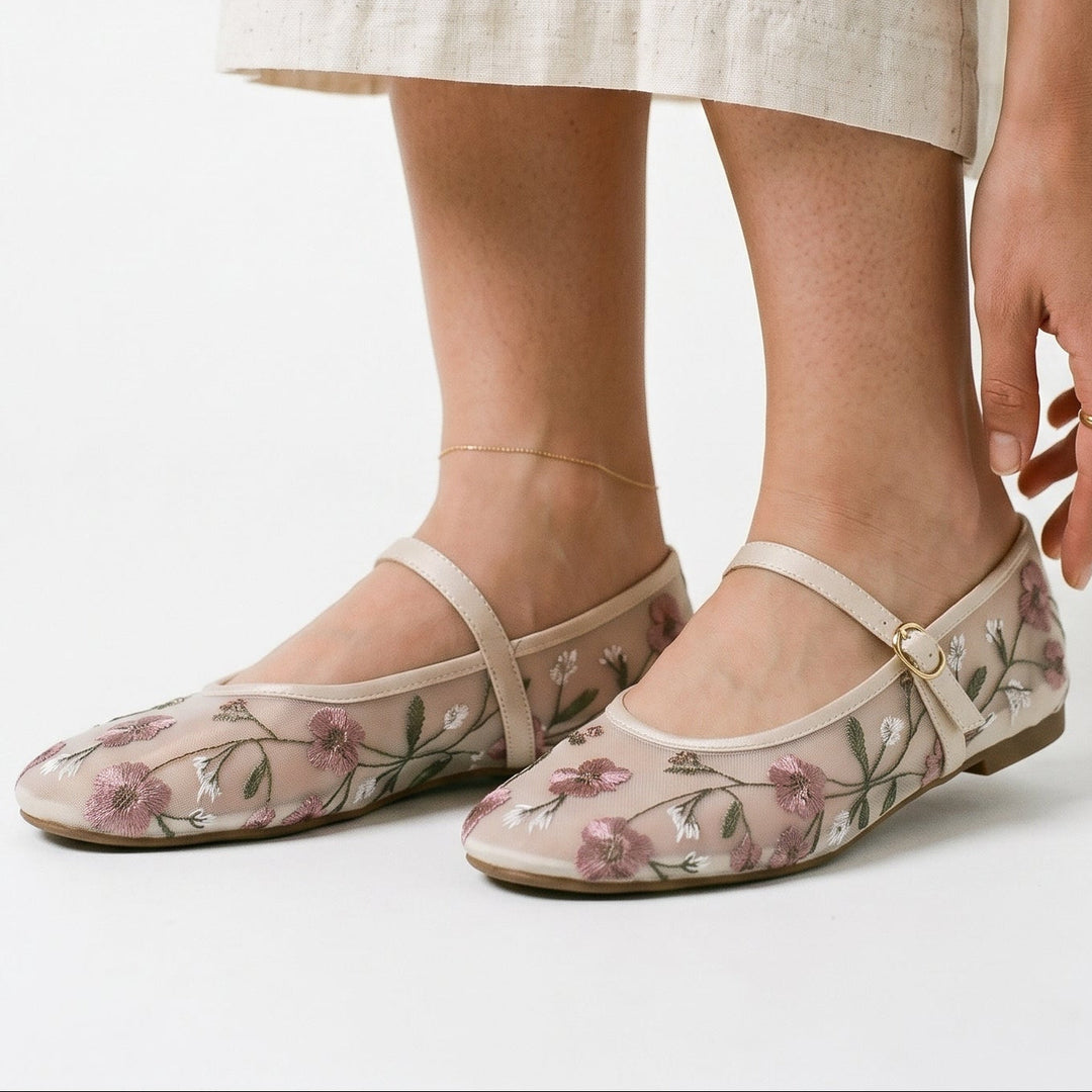 Women's breathable summer ballet flats with elegant embroidered floral design.