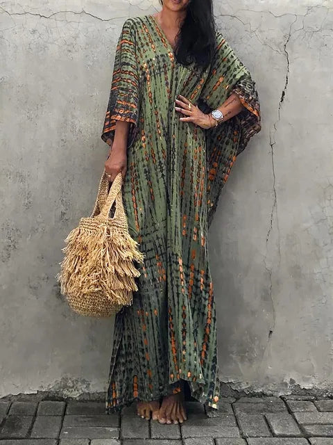 Women's summer fashion: a casual chic caftan maxi dress with effortless style.