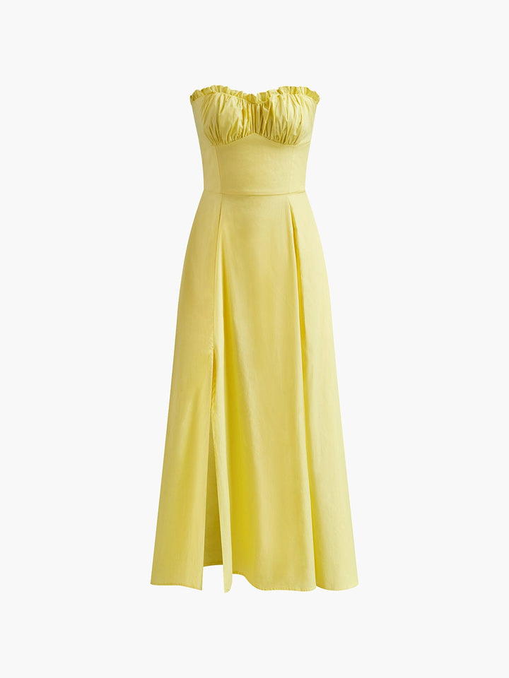 Flowing women's A-line maxi dress featuring a sweetheart neckline, ideal for breezy summer days.