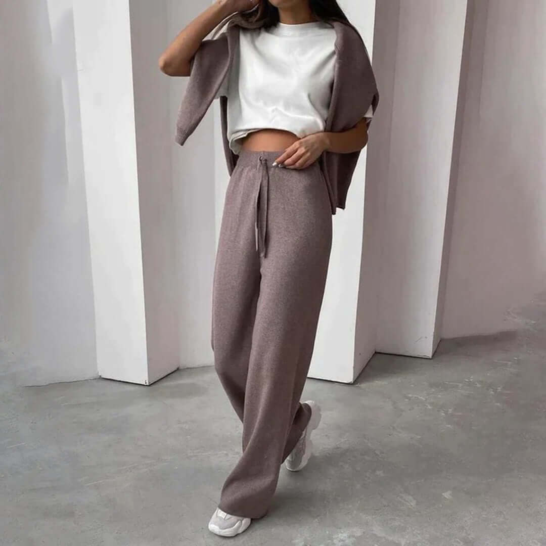 Stylish women's two-piece set featuring a comfy brown sweater and matching pants for versatile casual wear.