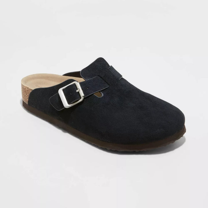 Casual women's closed toe clog slippers, perfect for everyday indoor & outdoor wear. Buckle detail.