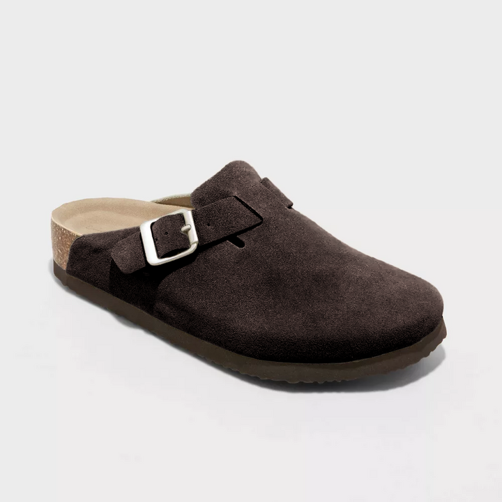Comfortable women's closed toe clog slippers, featuring a secure buckle strap for all-day wear.