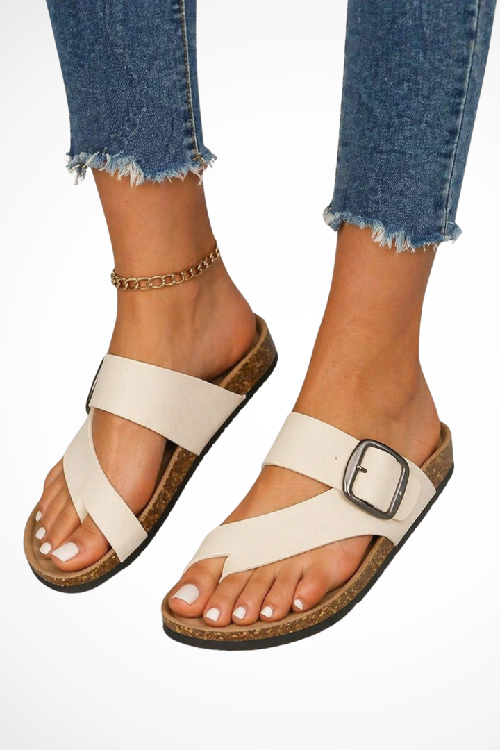 Versatile women's buckle slide sandals, ideal casual footwear for effortless everyday style.