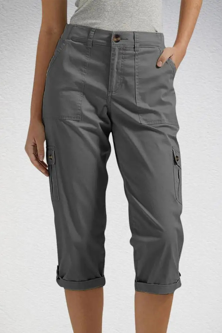 Comfortable women's cropped cargo trousers with versatile roll-up hem, perfect for all-day casual wear.