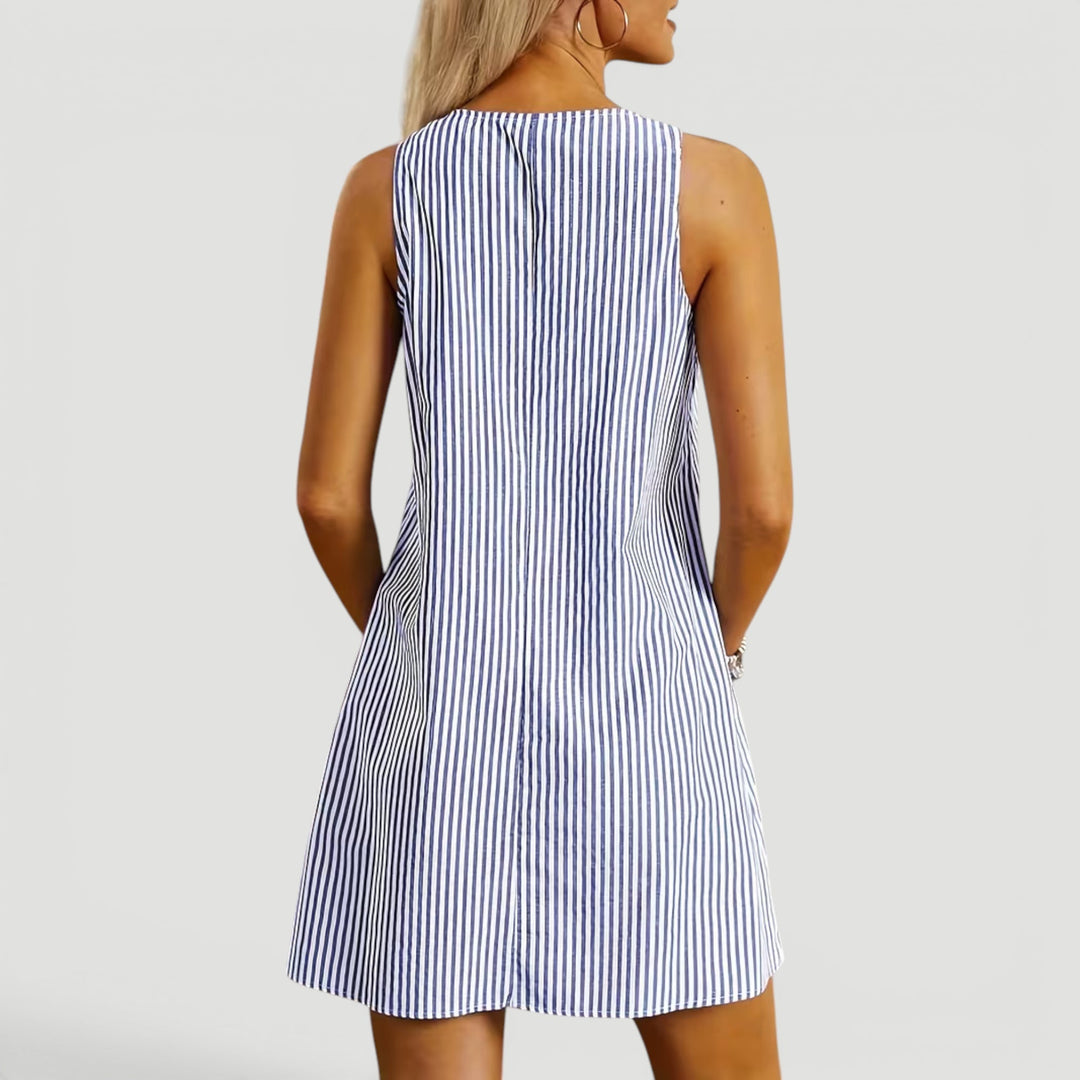 Flattering women's A-line summer dress, casual, knee-length, for effortless daily style.