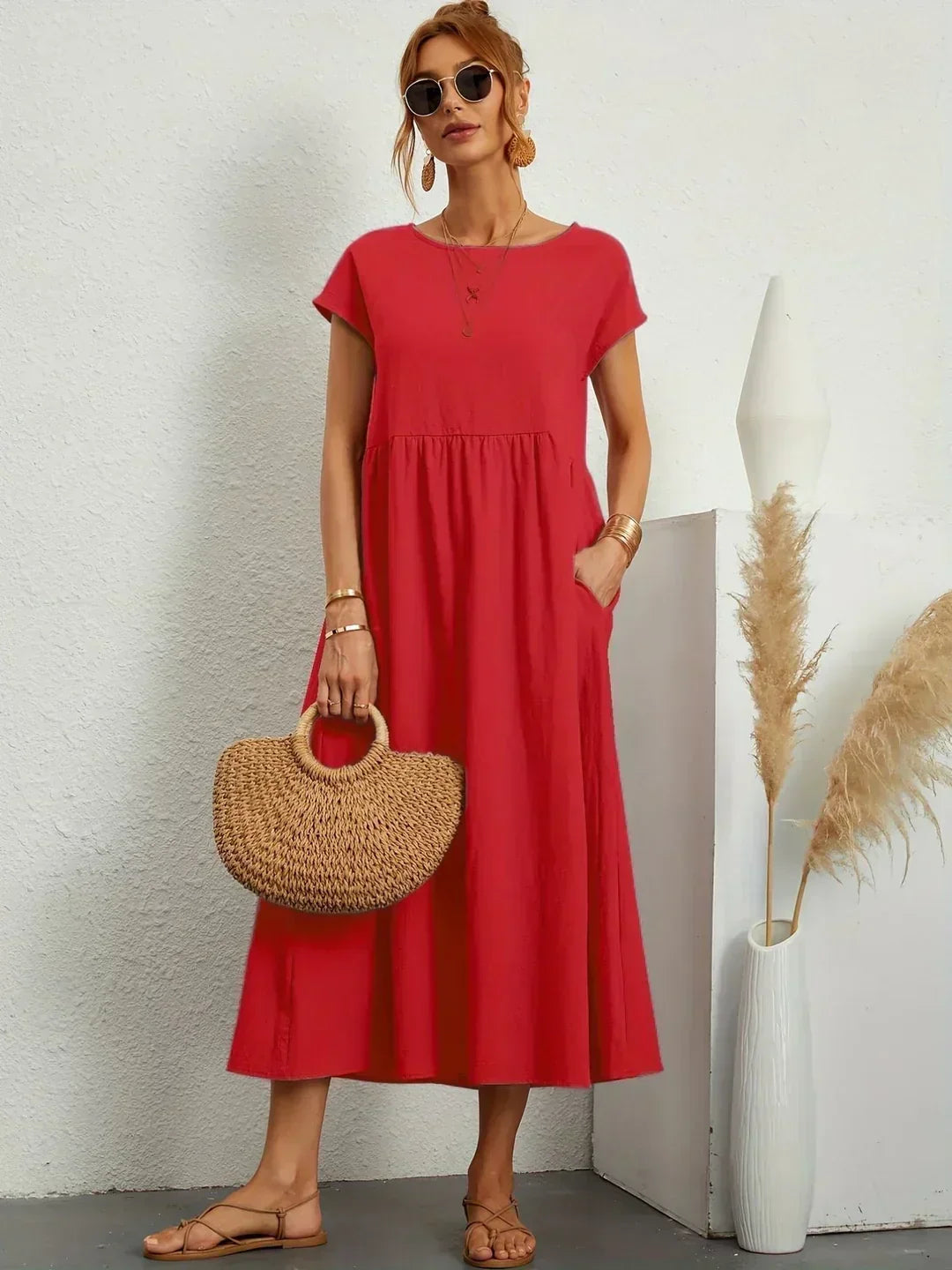 Stylish womenswear: a comfortable long sleeve maxi dress, combining casual and elegant vibes.