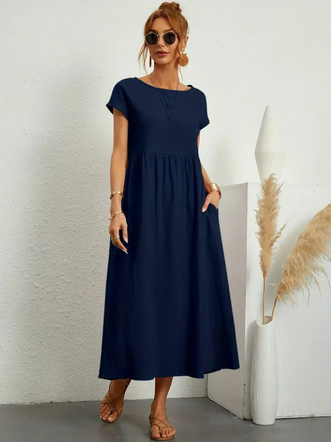 Stylish summer maxi dress for women, comfortable long sleeves, perfect for elegant casual fashion.