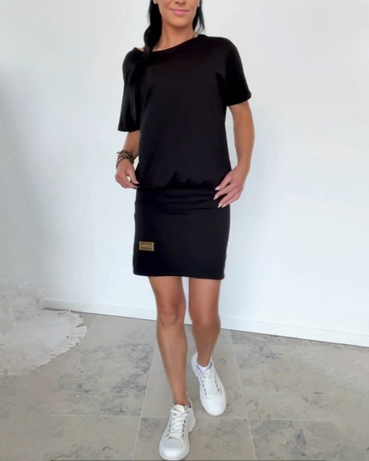 Everyday women's midi dress, combining casual comfort with elegant style.