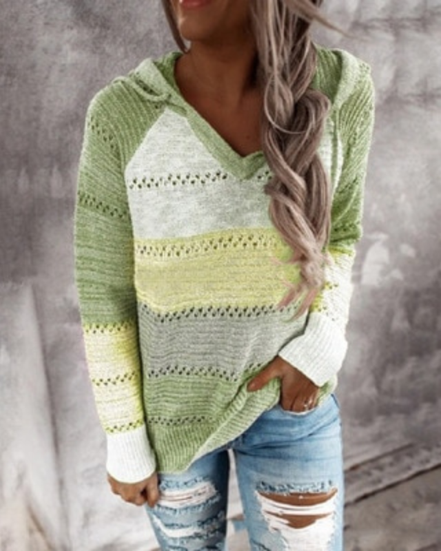 Modern casual hoodie for women, blending comfort and everyday style.